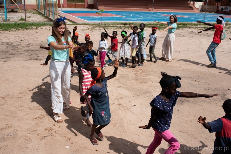 Salezjańscy wolontariusze na misjach. Gambia 2022