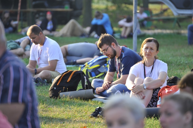 Zabawa. Msza św. (B)