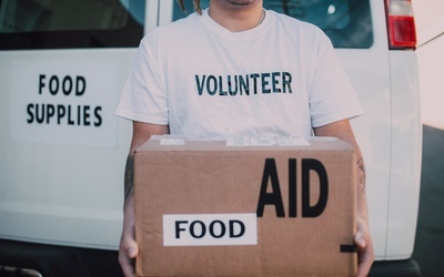 Światowy Dzień Pomocy Humanitarnej - setki tysięcy wolontariuszy to kropla w morzu potrzeb