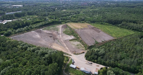 Katowice podpisały umowę na budowę farmy fotowoltaicznej