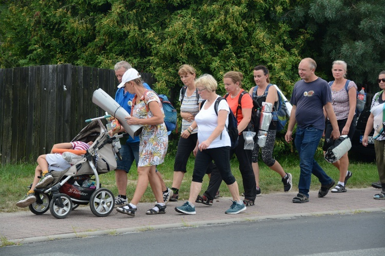 Piesza pielgrzymka coraz bliżej Częstochowy