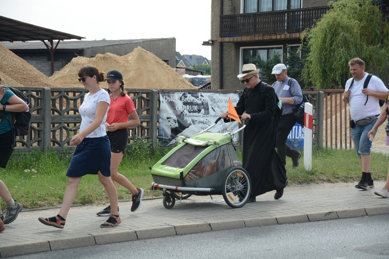 Piesza pielgrzymka coraz bliżej Częstochowy