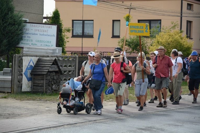 Piesza pielgrzymka coraz bliżej Częstochowy