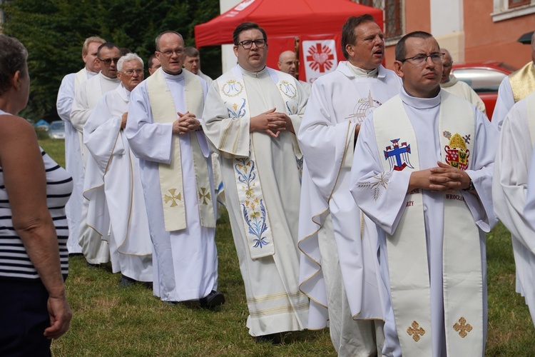 V Pielgrzymka Żywego Różańca i czcicieli Matki Bożej do Henrykowa