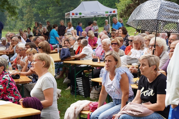 V Pielgrzymka Żywego Różańca i czcicieli Matki Bożej do Henrykowa