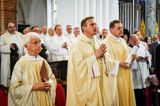 Święcenia biskupie ks. Piotra Przyborka