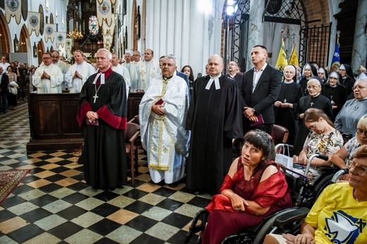 Święcenia biskupie ks. Piotra Przyborka