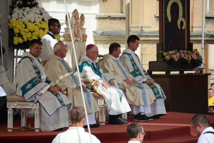 Eucharystia na zakończenie Pieszej Pielgrzymki Opolskiej