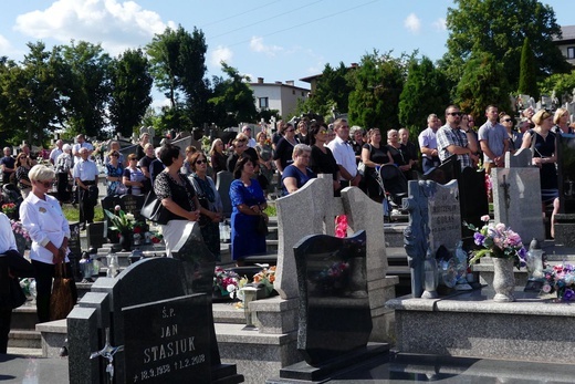 Pogrzeb śp. Janiny Mizi - mamy ks. Zygmunta Mizi, proboszcza w Miliardowicach