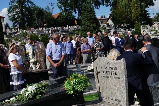 Pogrzeb śp. Janiny Mizi - mamy ks. Zygmunta Mizi, proboszcza w Miliardowicach
