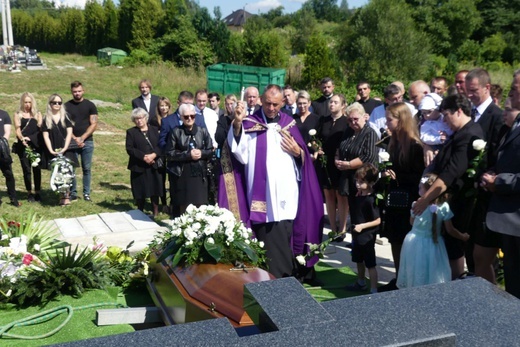 Pogrzeb śp. Janiny Mizi - mamy ks. Zygmunta Mizi, proboszcza w Miliardowicach