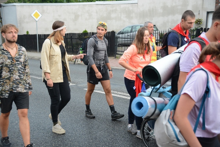 16 km przed Jasną Górą