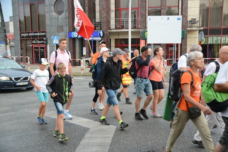 16 km przed Jasną Górą