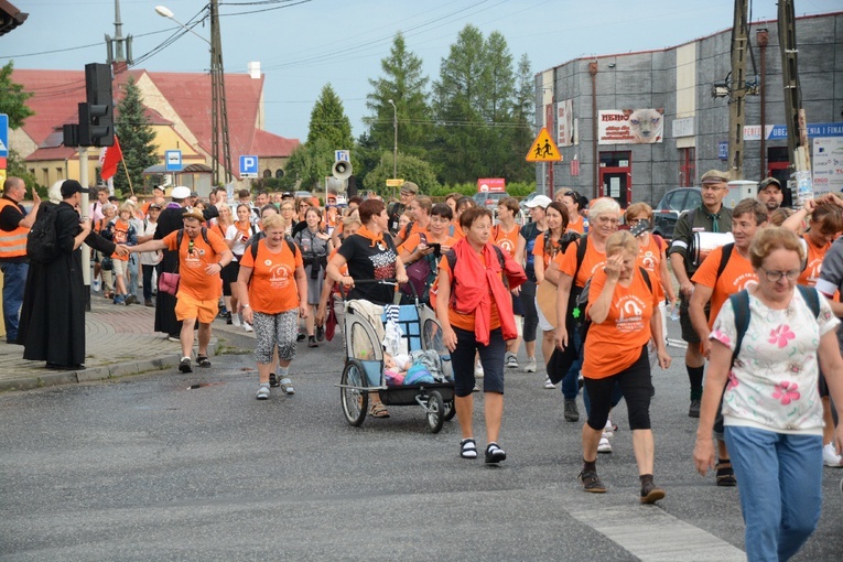 16 km przed Jasną Górą
