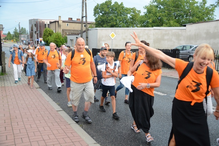 16 km przed Jasną Górą