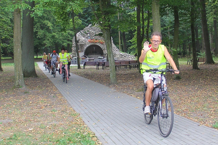 Pielgrzymka rowerowa z Bińcza