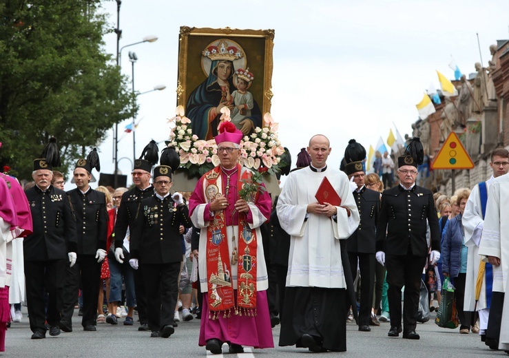 Pielgrzymka piekarska - cz. 1