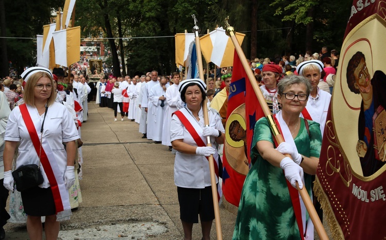 Pielgrzymka piekarska - cz. 1