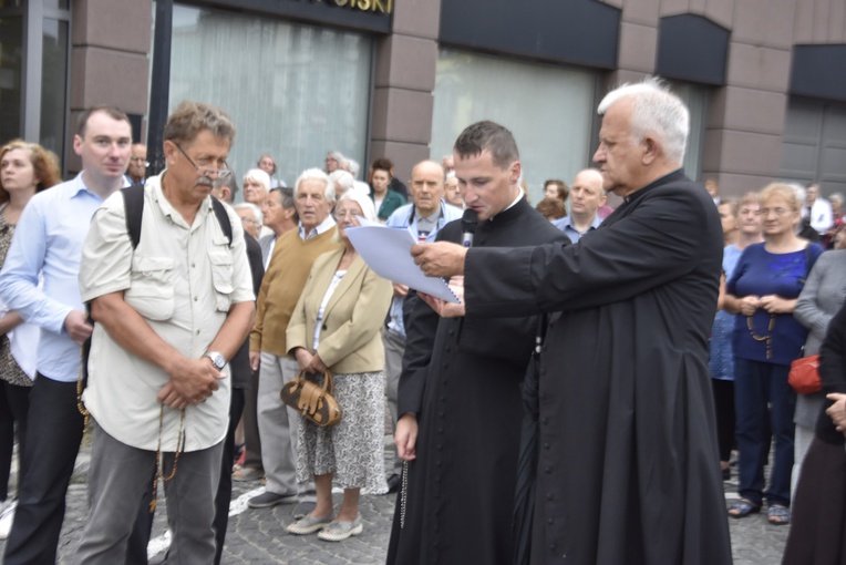 Różańcowe wołanie o pokój w Ukrainie