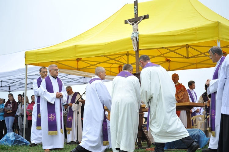 Żarnowiec. Liturgia Męki Pańskiej (A)