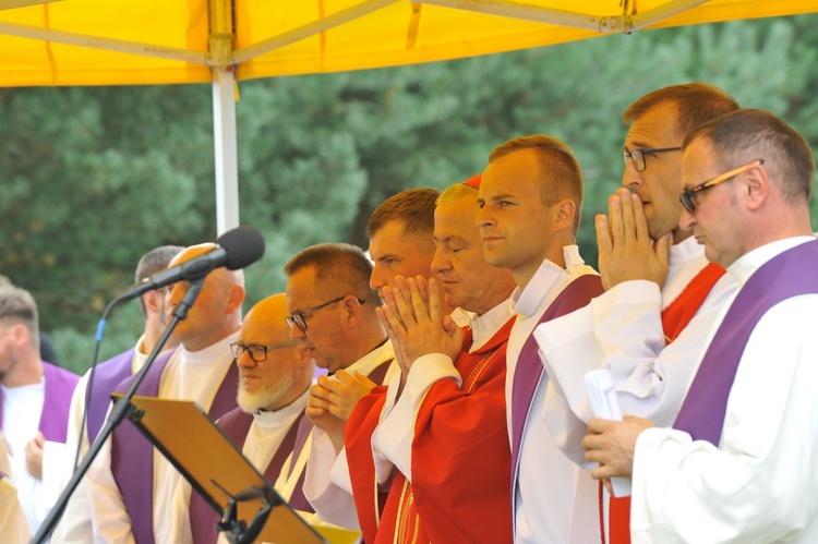 Pradła. Liturgia Męki Pańskiej (B)