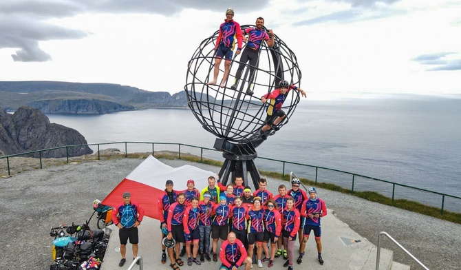 NINIWA Team zdobyła Nordkapp! Msza o północy na Północy