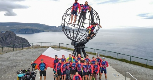NINIWA Team zdobyła Nordkapp! Msza o północy na Północy