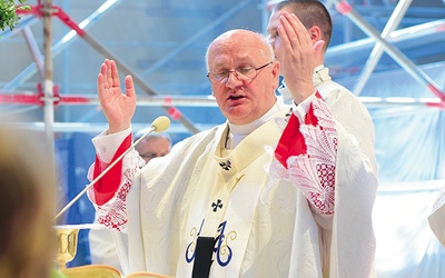 Uroczystej Mszy św. odpustowej przewodniczył abp Józef Górzyński.