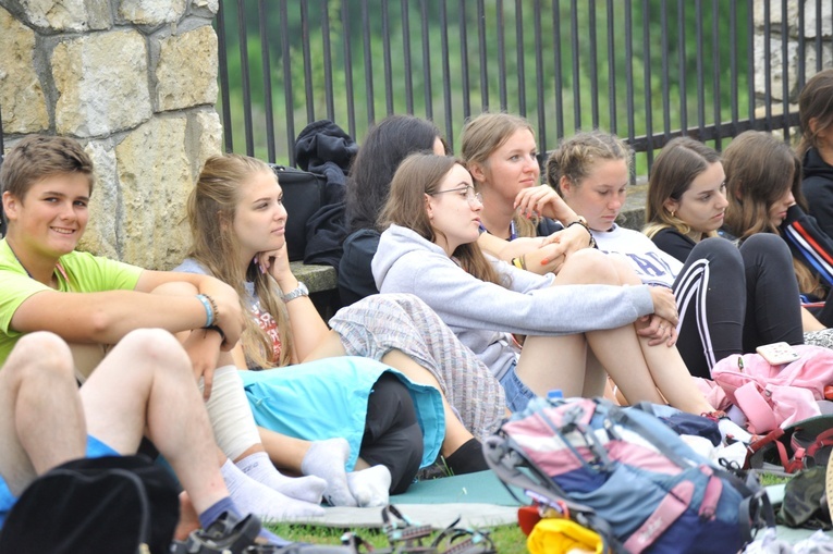 Sokolniki, Msza św. - cz. B