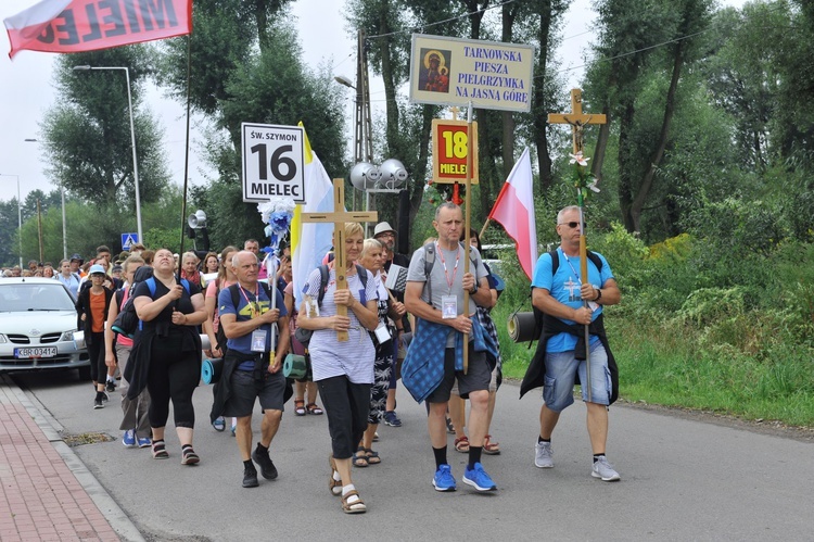 Grupa 16 i 18