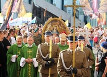 Wojsko Polskie podziękuje Maryi za Cud nad Wisłą 