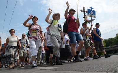 Każdy komu piesza pielgrzymka jest szczególnie bliska jest zaproszony do parafii św. Andrzeja Boboli.