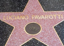 Pavarotti ma w końcu swoją gwiazdę w Alei Sław