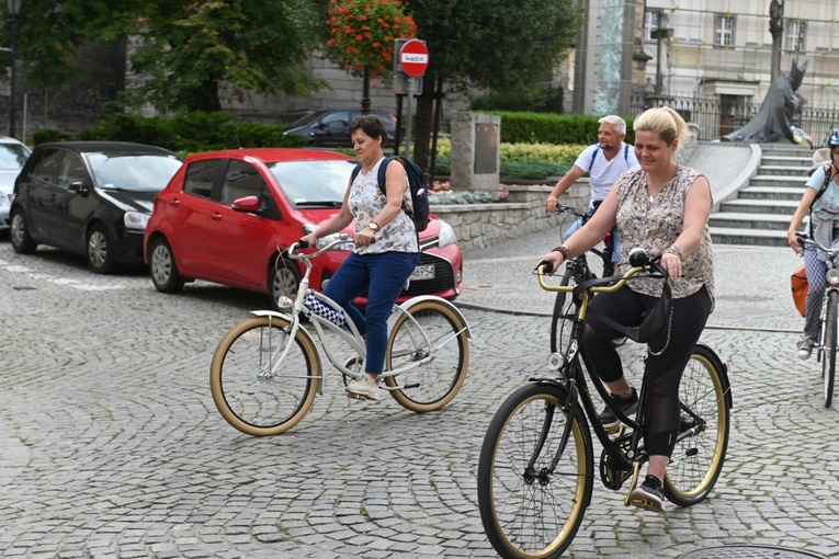 Rowerowa pielgrzymka w intencji trzeźwości