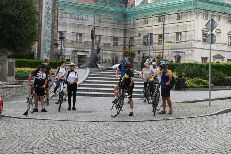 Rowerowa pielgrzymka w intencji trzeźwości