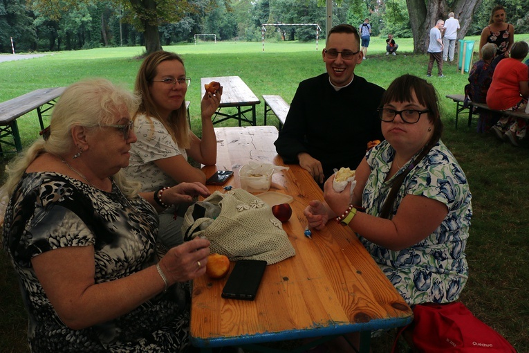 XIII Pielgrzymka Osób Niepełnosprawnych Archidiecezji Wrocławskiej 2022