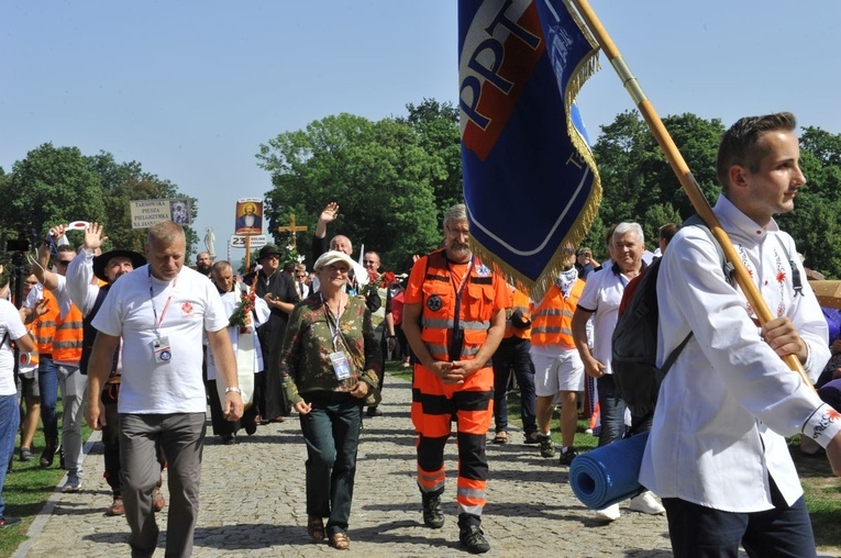 Grupa 23 - wejście