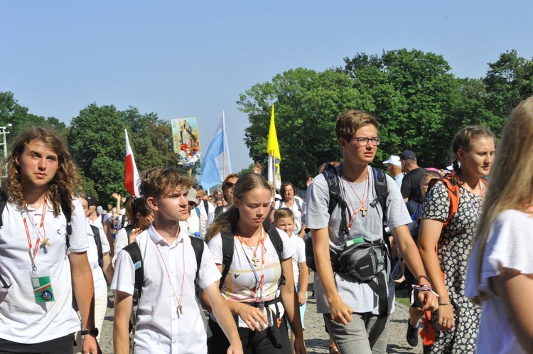 Grupa 15 - wejście