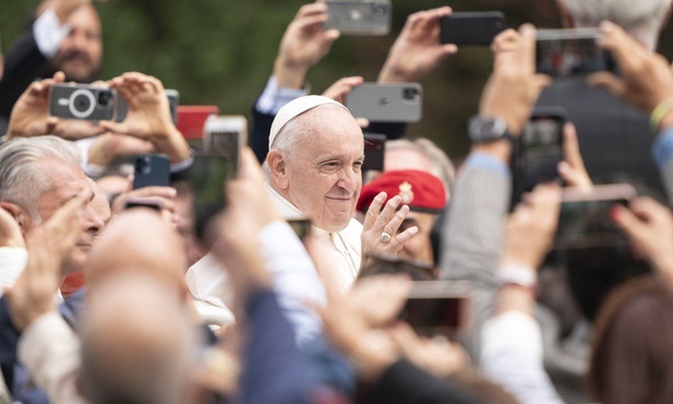 Francisdzek wśród mieszkańców L'Aquili