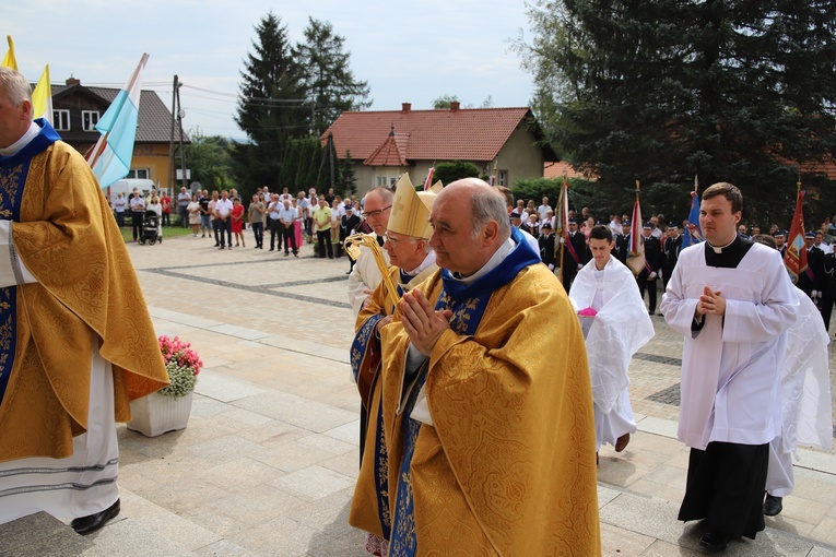 Koronacja obrazu NMP Wniebowziętej w Niegowici