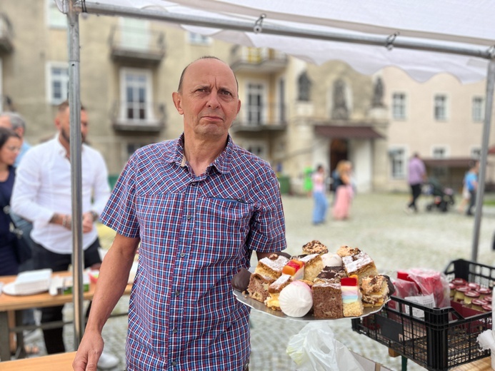 Świdnica. U św. Józefa świętowali z Maryją