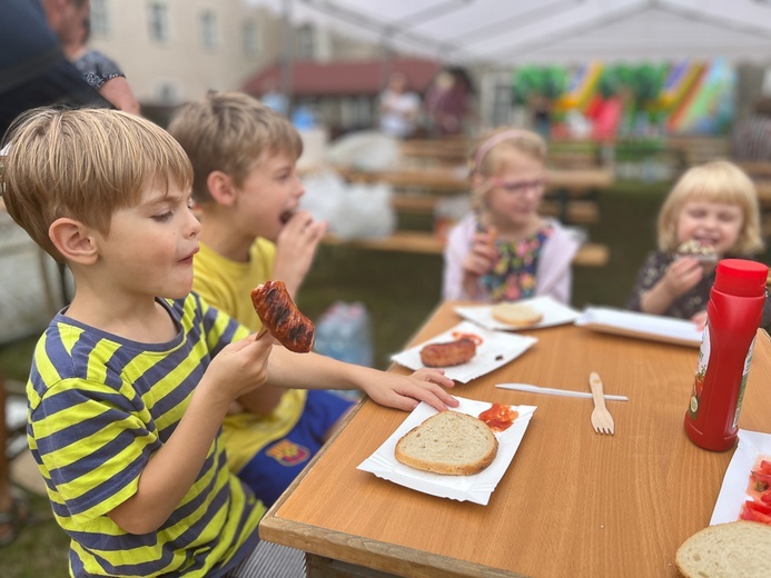 Świdnica. U św. Józefa świętowali z Maryją