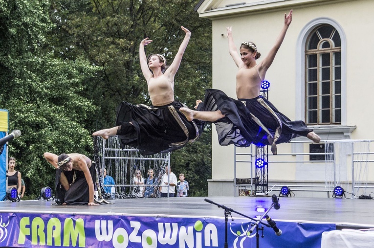 Tarnobrzeg. Muzyka, taniec i śpiew