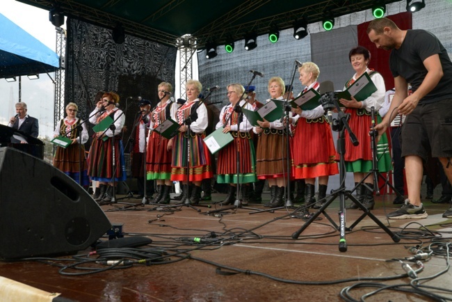 Festyn wojskowy i koncert w Kałkowie-Godowie