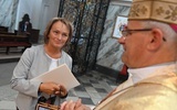 Biskup podziękował katechetkom przechodzącym na emeryturę. Wśród nich jest Małgorzata Wawszczyk.