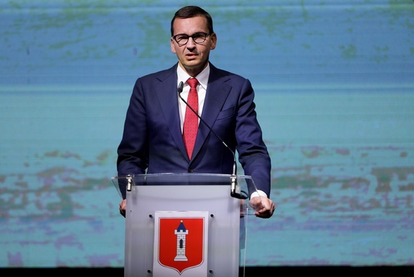 Premier Morawiecki złożył kwiaty przed miejscami pamięci w Wieluniu
