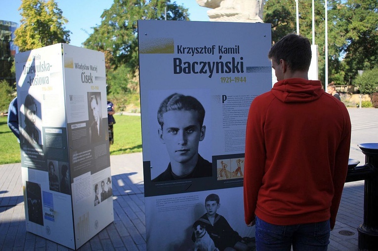 Wystawa "Pokolenie Baczyńskiego"