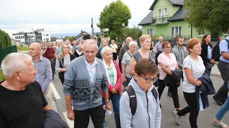 Droga Krzyżowa na Górę Kożuch