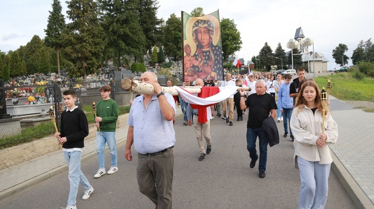 Droga Krzyżowa na Górę Kożuch