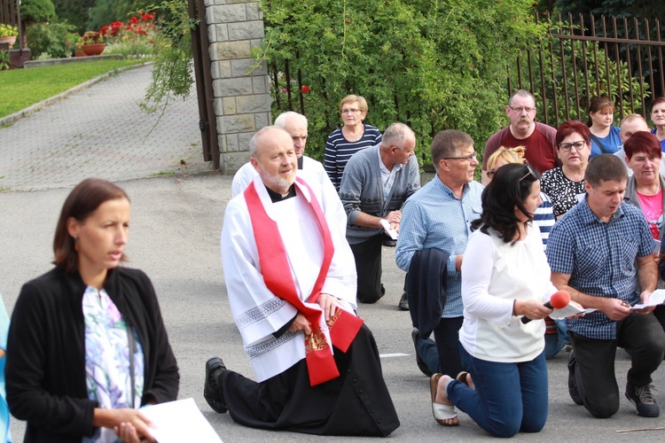 Droga Krzyżowa na Górę Kożuch